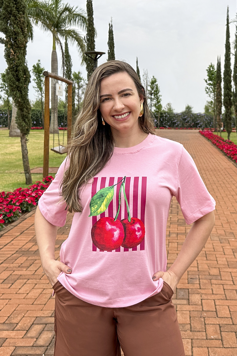 Camiseta malha algodão estampa cereja