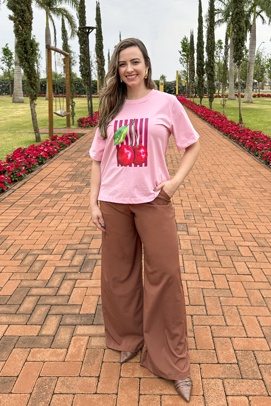 Camiseta malha algodão estampa cereja