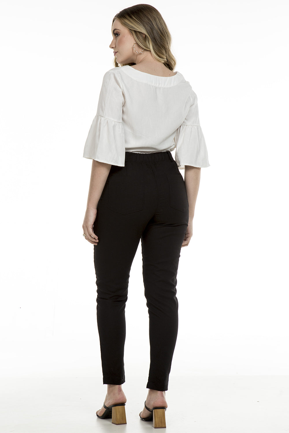 Calça skinny preta