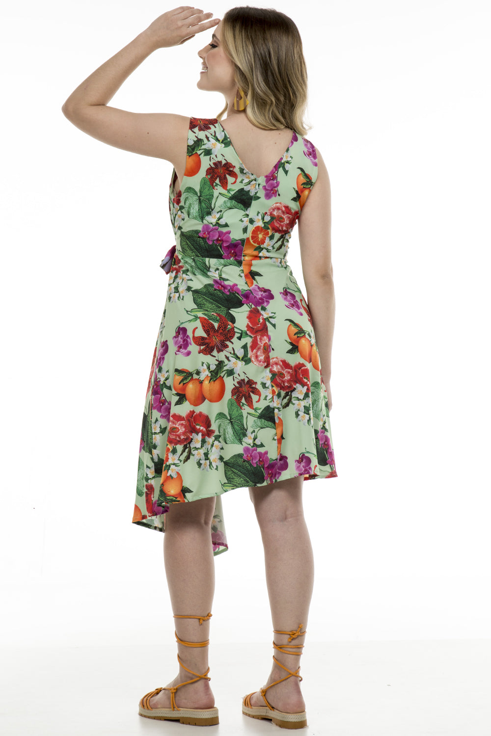 Vestido curto assimétrico estampado verde menta