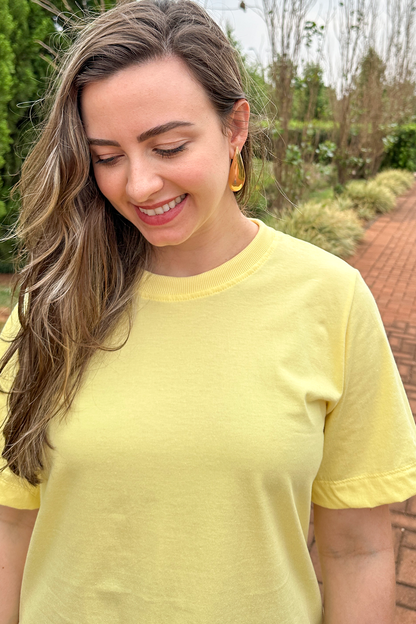 Camiseta malha algodão amarelo manteiga