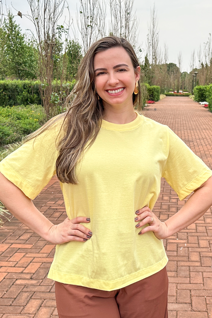 Camiseta malha algodão amarelo manteiga