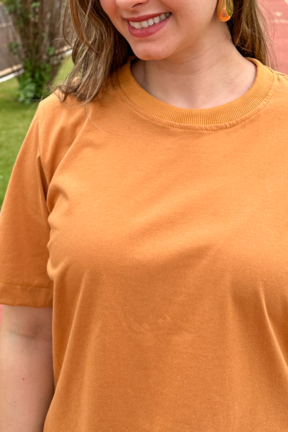 Camiseta malha algodão caramelo