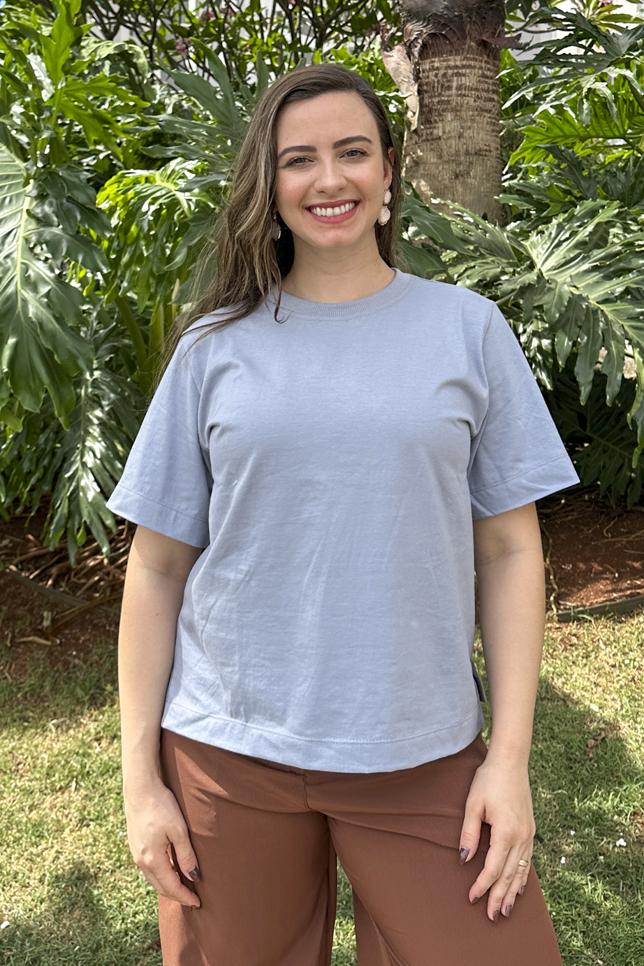 Camiseta malha algodão cinza azulado