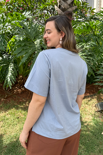 Camiseta malha algodão cinza azulado