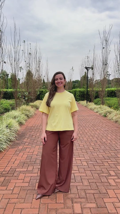 Camiseta malha algodão amarelo manteiga